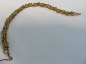 A 9ct gold gate bracelet 3.5g