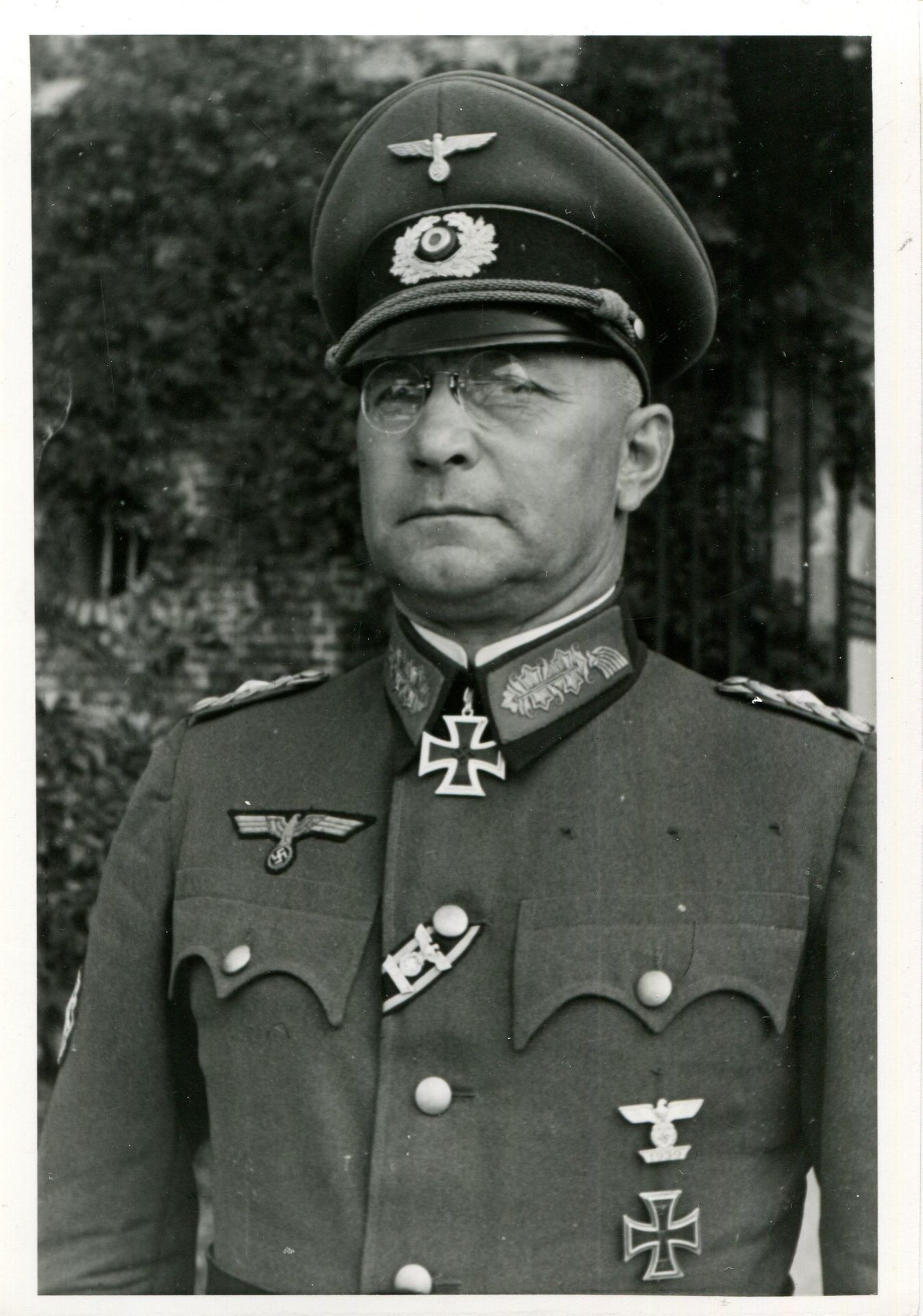 [BOHME FRANZ]: (1885-1947) Austrian General of World War II, Commander of the XVIII Mountain Corps,