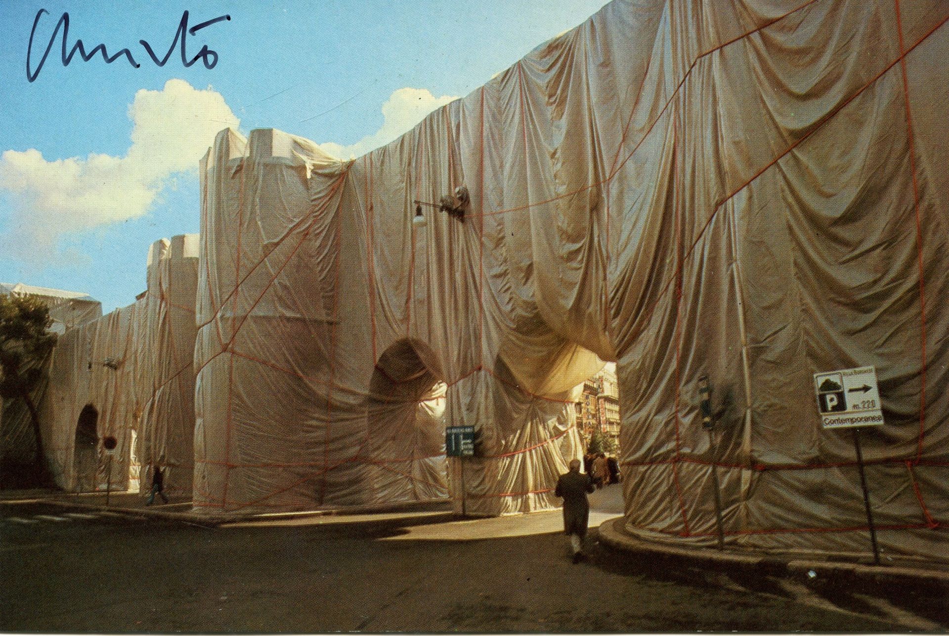 CHRISTO: (1935-2020) Bulgarian artist, known for his site-specific environmental installations.