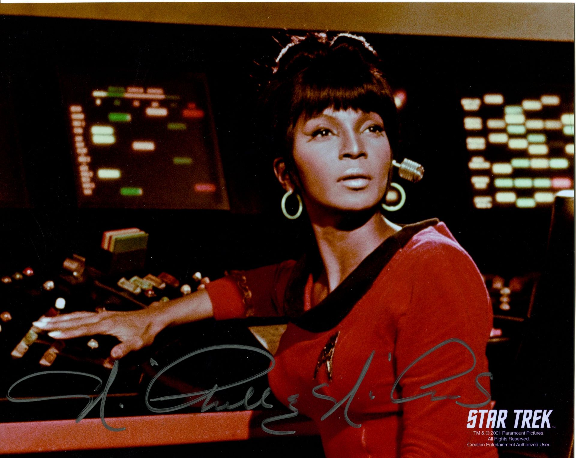 STAR TREK: Small selection of signed colour 10 x 8 photographs by various actors who starred in - Image 2 of 4