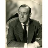 GUINNESS ALEC: (1914-2000) English actor, Academy Award winner. Vintage signed and inscribed 7.5 x