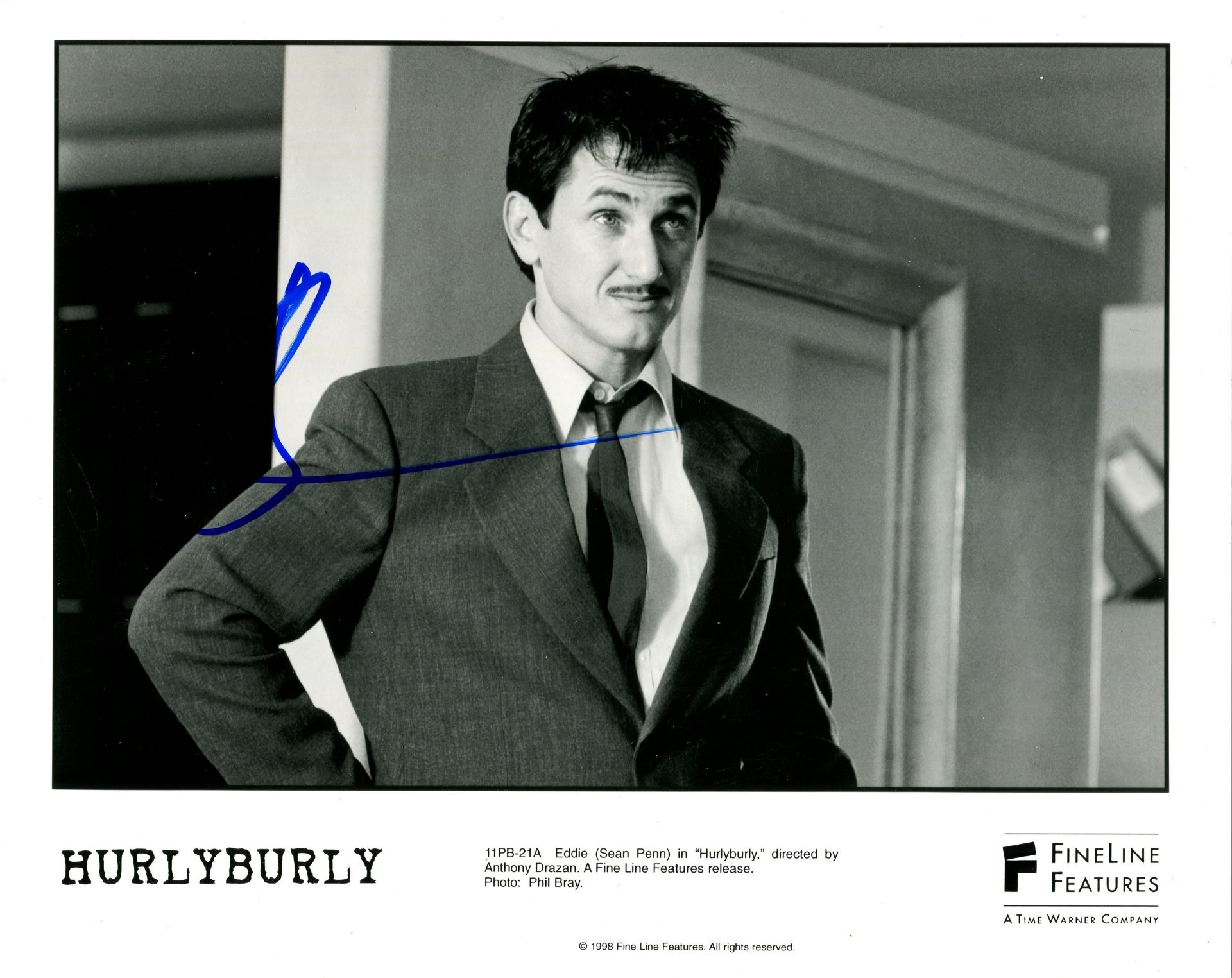 PENN SEAN: (1960- ) American actor, Academy Award winner. Signed 10 x 8 photograph of Penn
