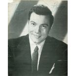 LANZA MARIO: (1921-1959) American tenor and actor. Vintage signed 7 x 9 paper stock image, evidently