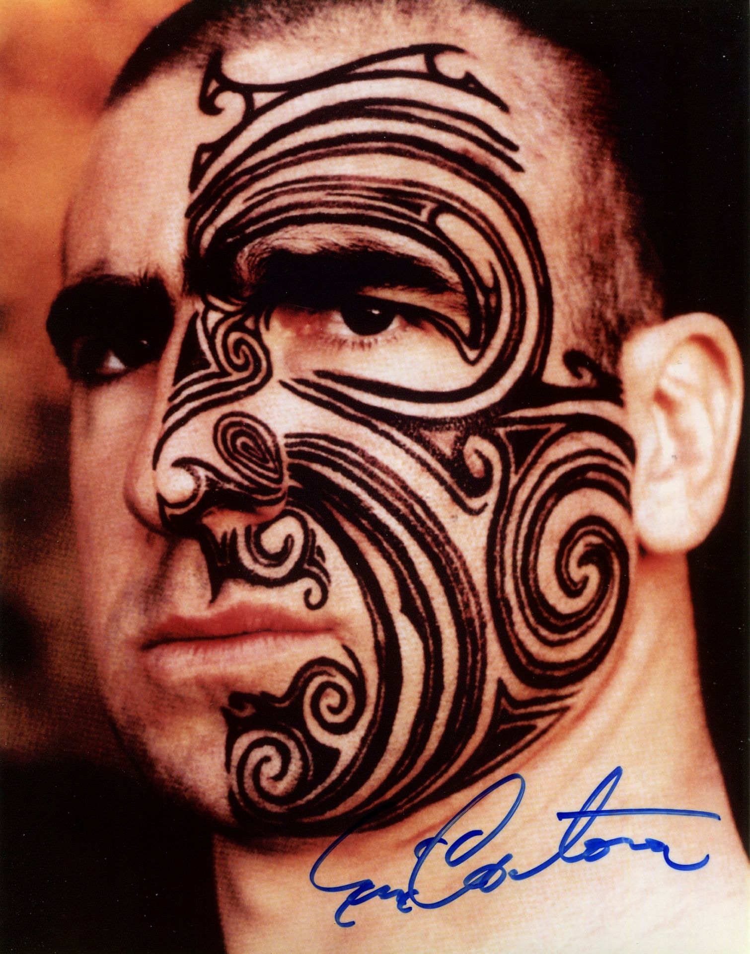CANTONA ERIC: (1966- ) French Footballer. Signed colour 8 x 10 photograph by Cantona, the image