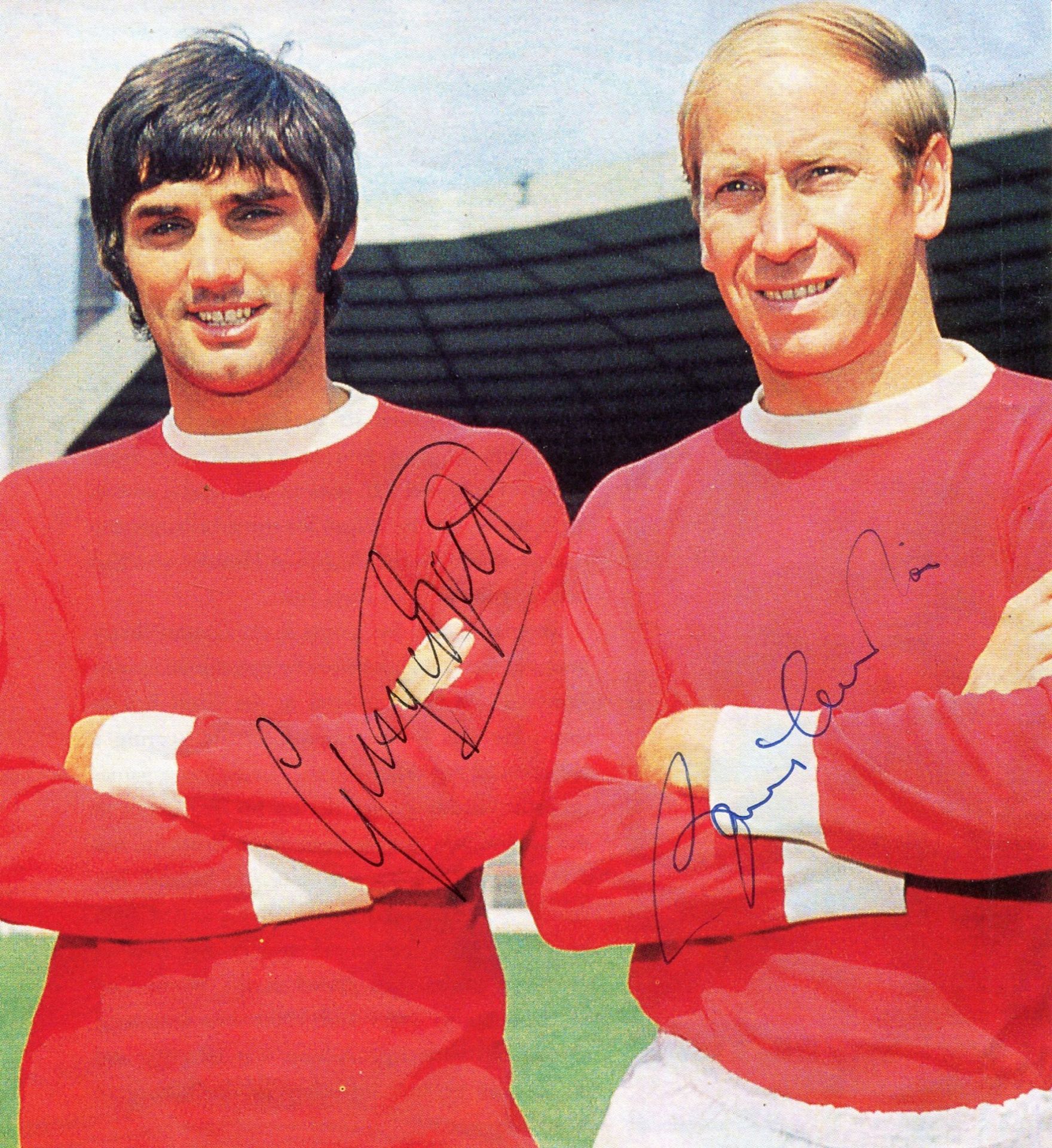 MANCHESTER UNITED: Signed colour 6 x 6.5 magazine image by both George Best and Bobby Charlton
