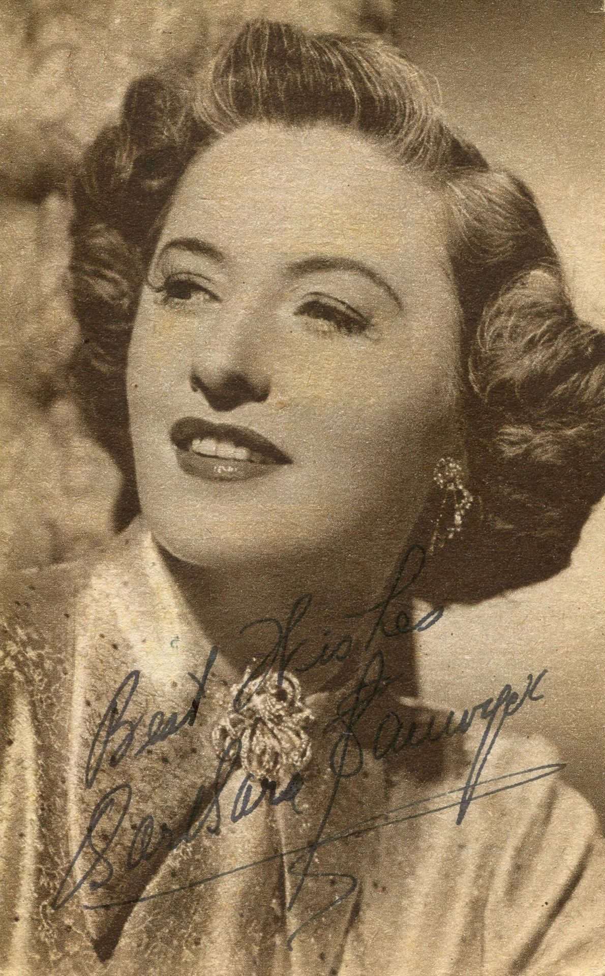 ACTRESSES: Selection of vintage signed album pages (5) and signed cards (3; each with attached - Bild 2 aus 8