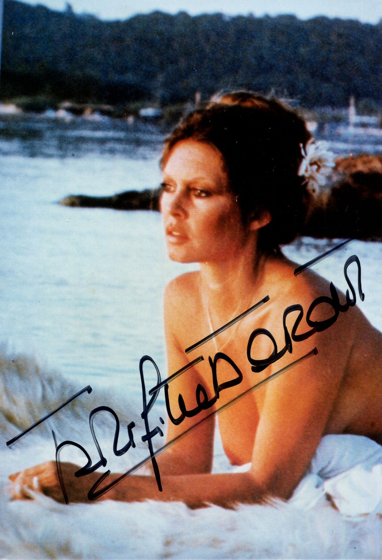 BARDOT BRIGITTE: (1934- ) French actress and sex symbol. Signed colour 5 x 7.5 photograph of