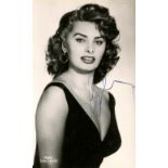 ACADEMY AWARD WINNERS: A good, small selection of three vintage signed postcard photographs by