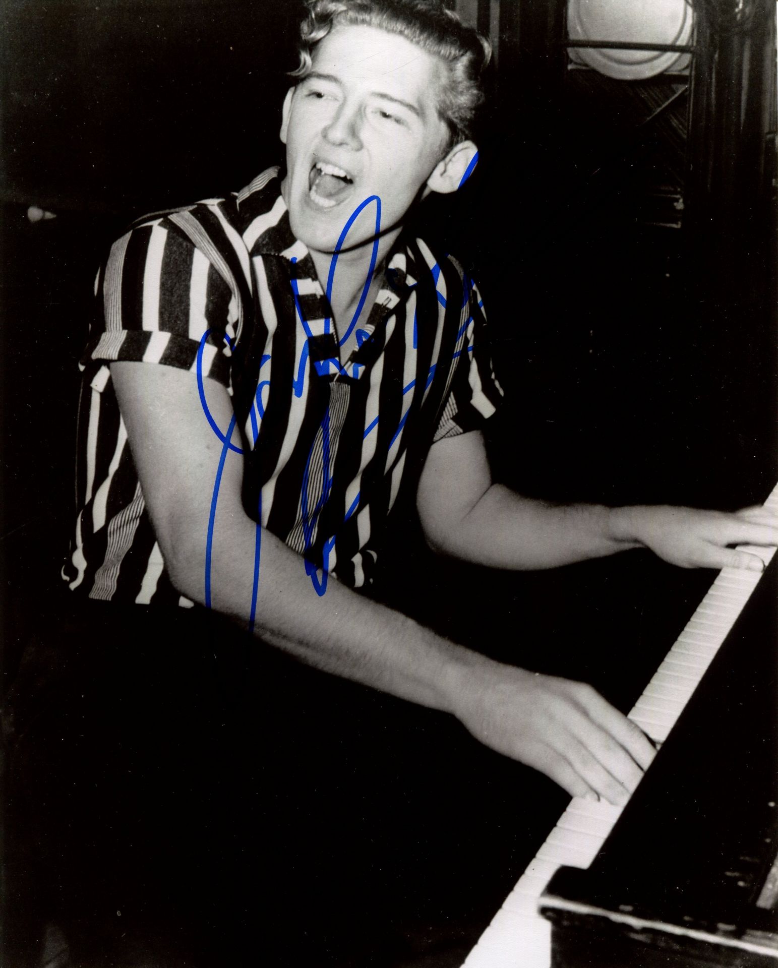 LEWIS JERRY LEE: (1935-2022) American rock 'n' roll singer. Signed 8 x 10 photograph of the youthful