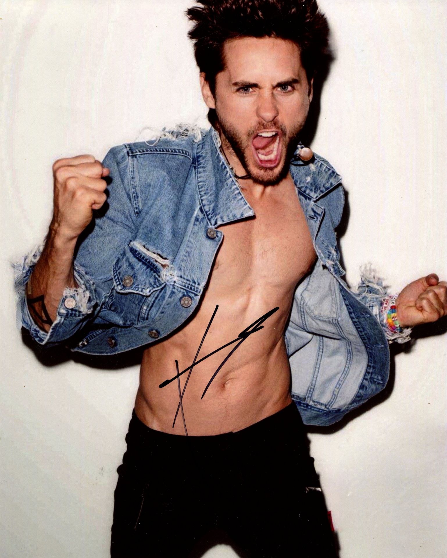 LETO JARED: (1971- ) American actor and musician, Academy Award winner. Signed colour 8 x 10