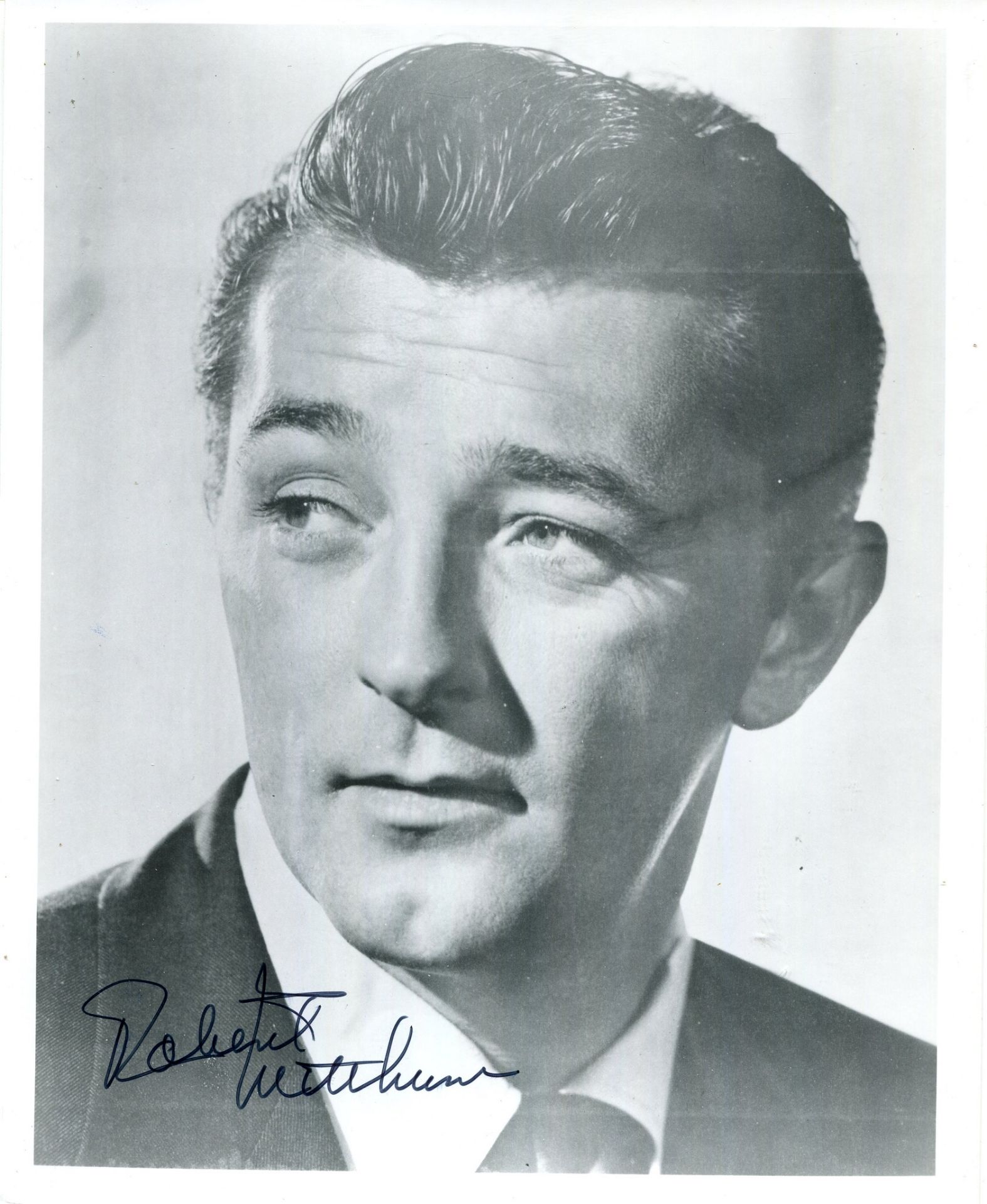 ACTORS: Selection of signed 8 x 10 photographs by various film actors comprising Robert Mitchum,