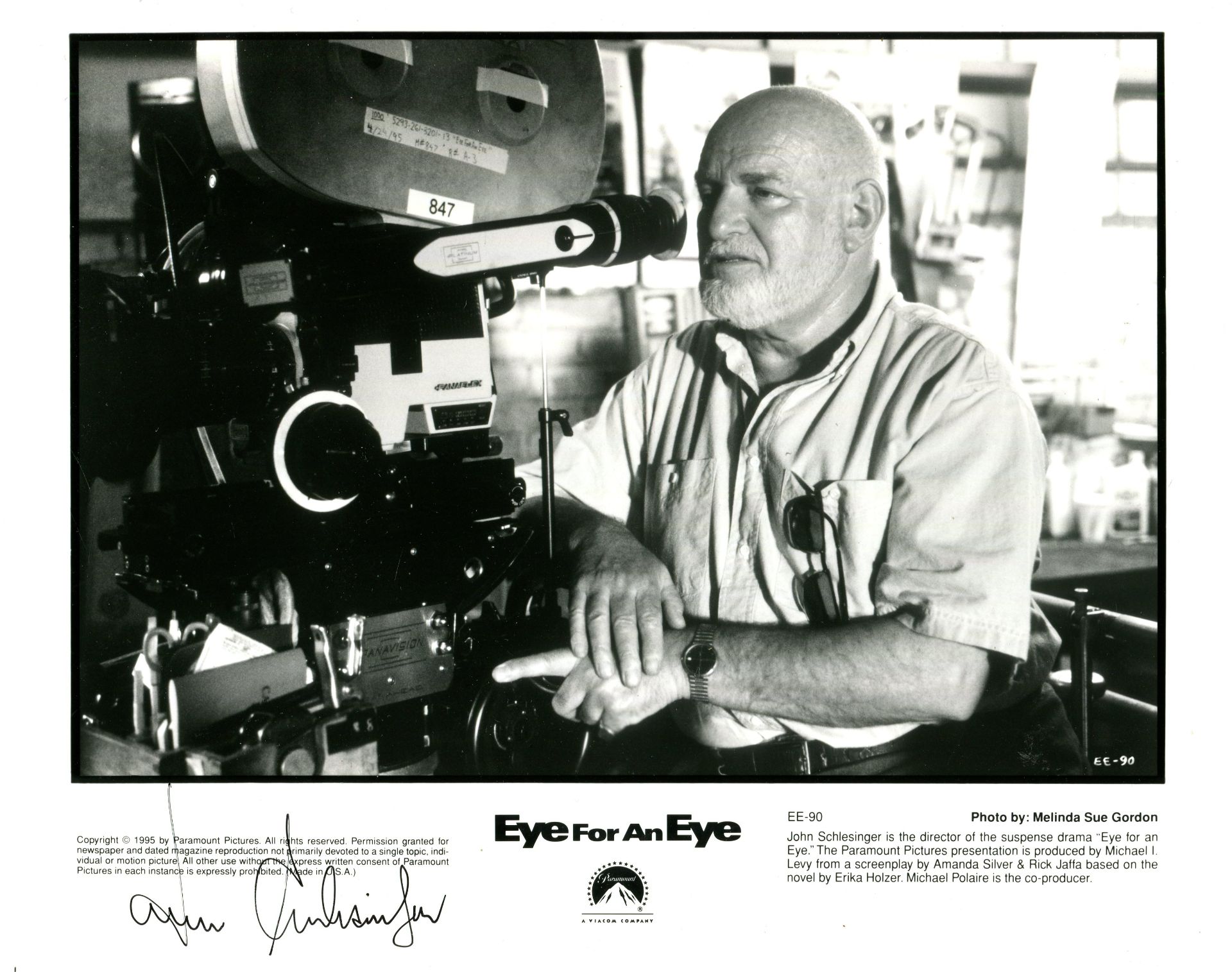BRITISH FILM DIRECTORS: A good selection of signed 8 x 10 photographs and slightly smaller (1) by - Bild 7 aus 10