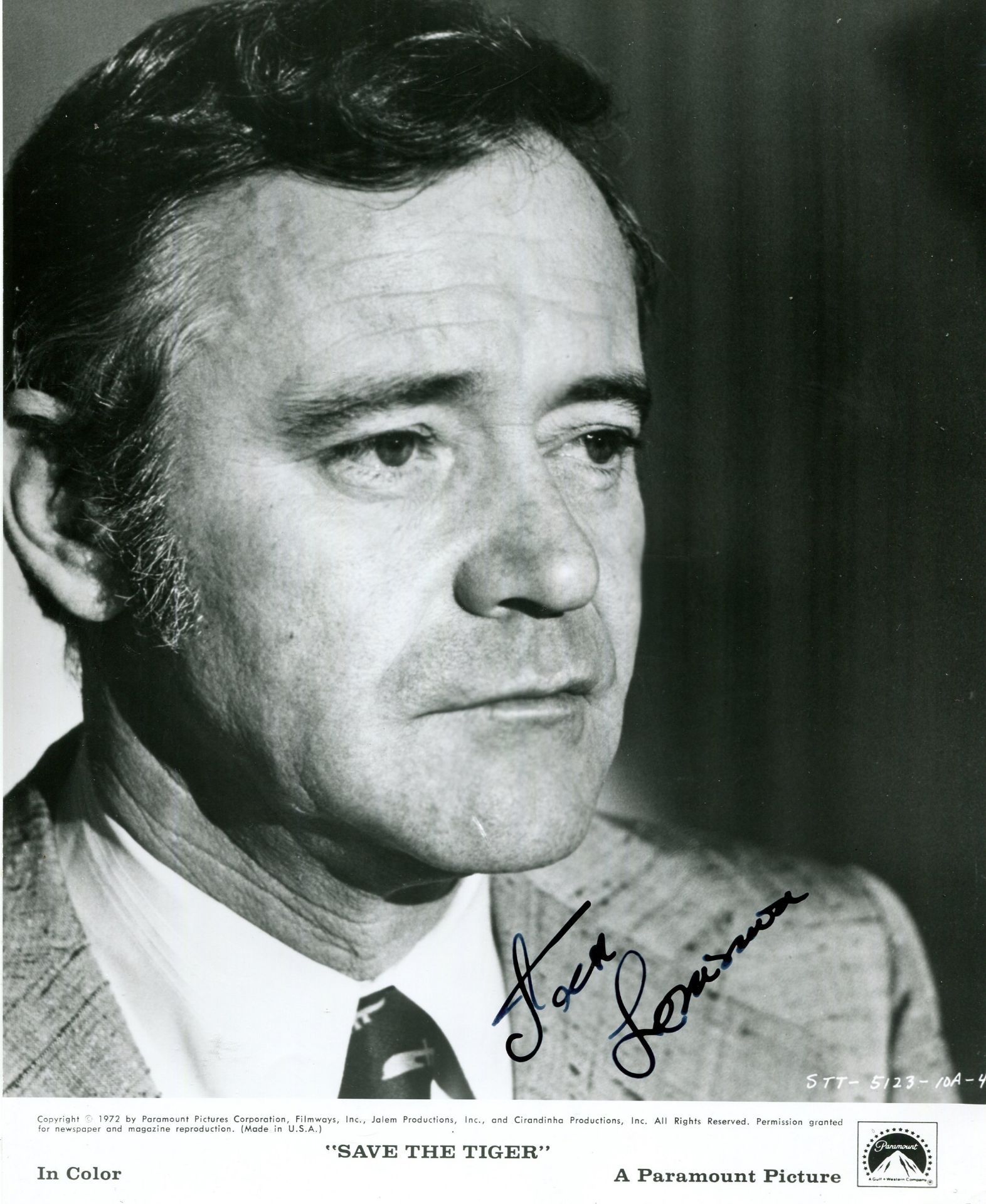 ACADEMY AWARD WINNERS: A good selection of signed 8 x 10 photographs by various Best Actor Oscar - Image 5 of 7