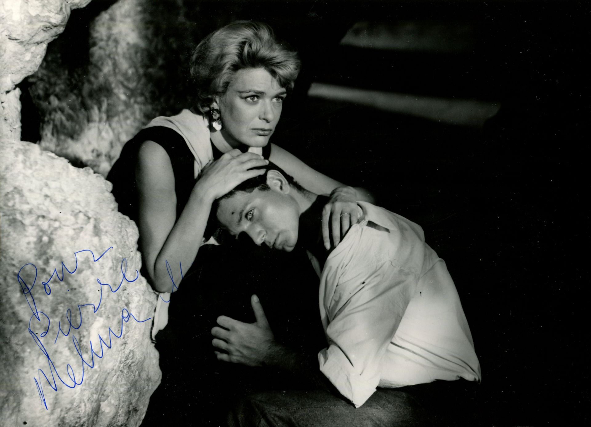 EUROPEAN CINEMA: Selection of vintage signed 10 x 8 photographs and slightly smaller by various - Image 3 of 8