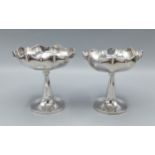 A pair of George V silver comports, Birmingham 1930, 8ozs, 11cms tall