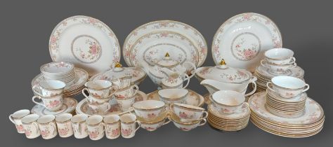 A Royal Doulton Canton pattern tea, coffee and dinner service