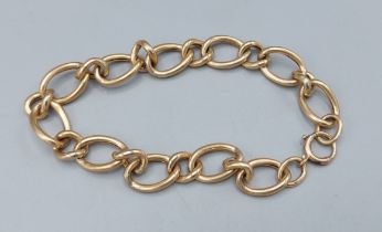 A 9ct gold linked bracelet, 7.7gms