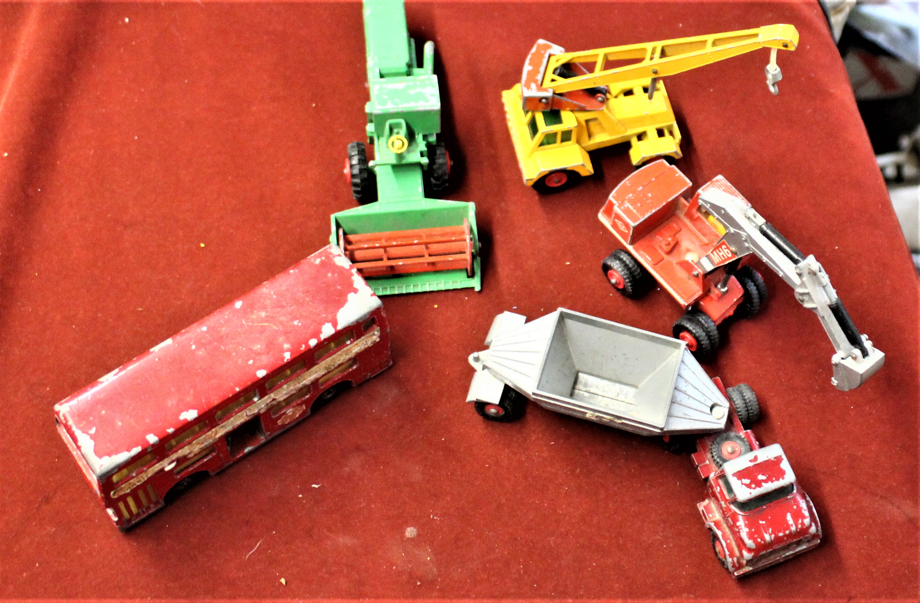 Matchbox'-(5) vehicles king size play worn no boxes