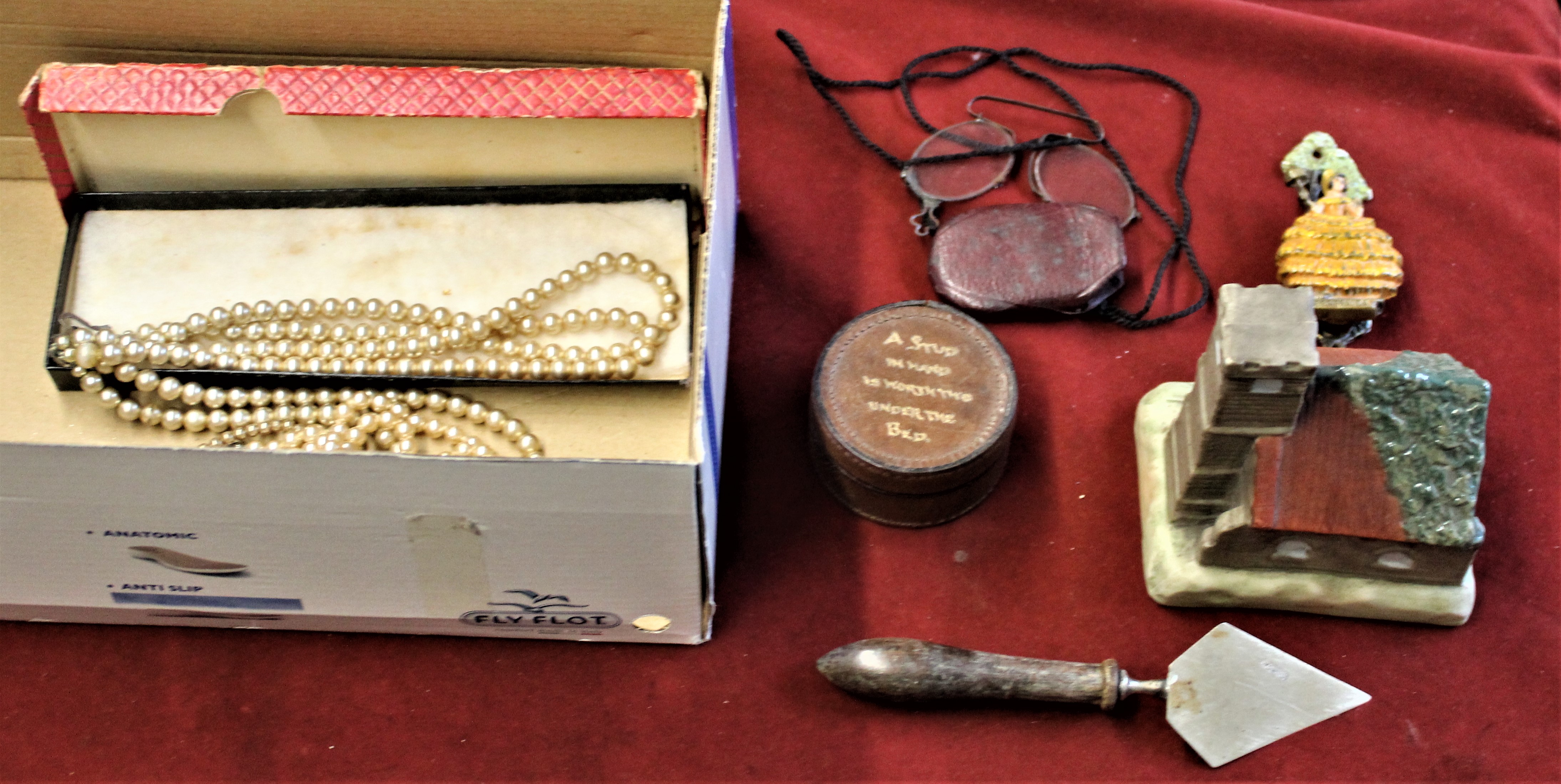 Mixed lot including four sets of vintage Pearl look necklaces, two vintage pair of glasses, a box