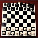 Game-'Chess'-Travelling Chess Set-complete with board-very good condition