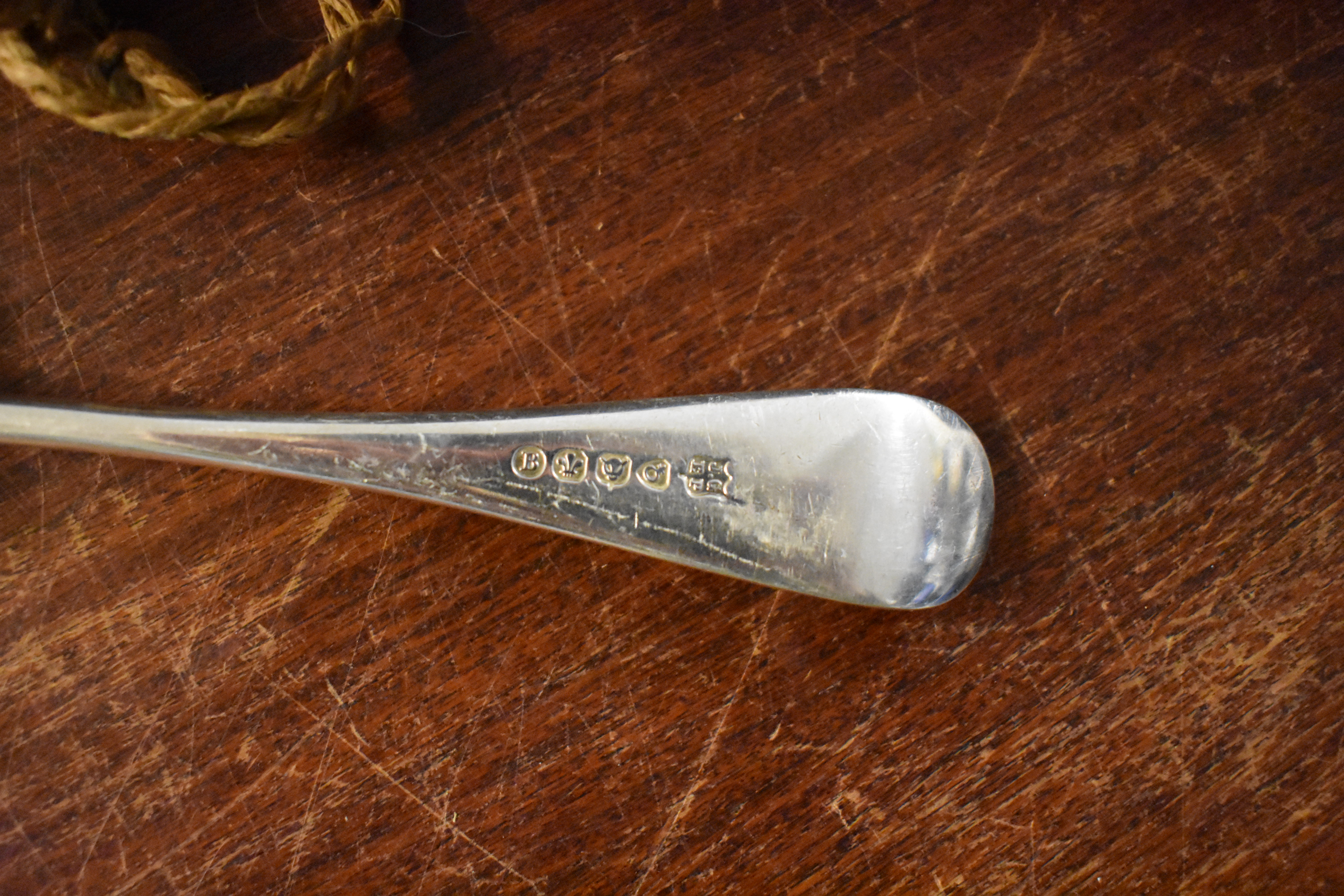 British early 20th century Sheffield made canteen of cutlery, a large canteen with various makers - Image 2 of 2