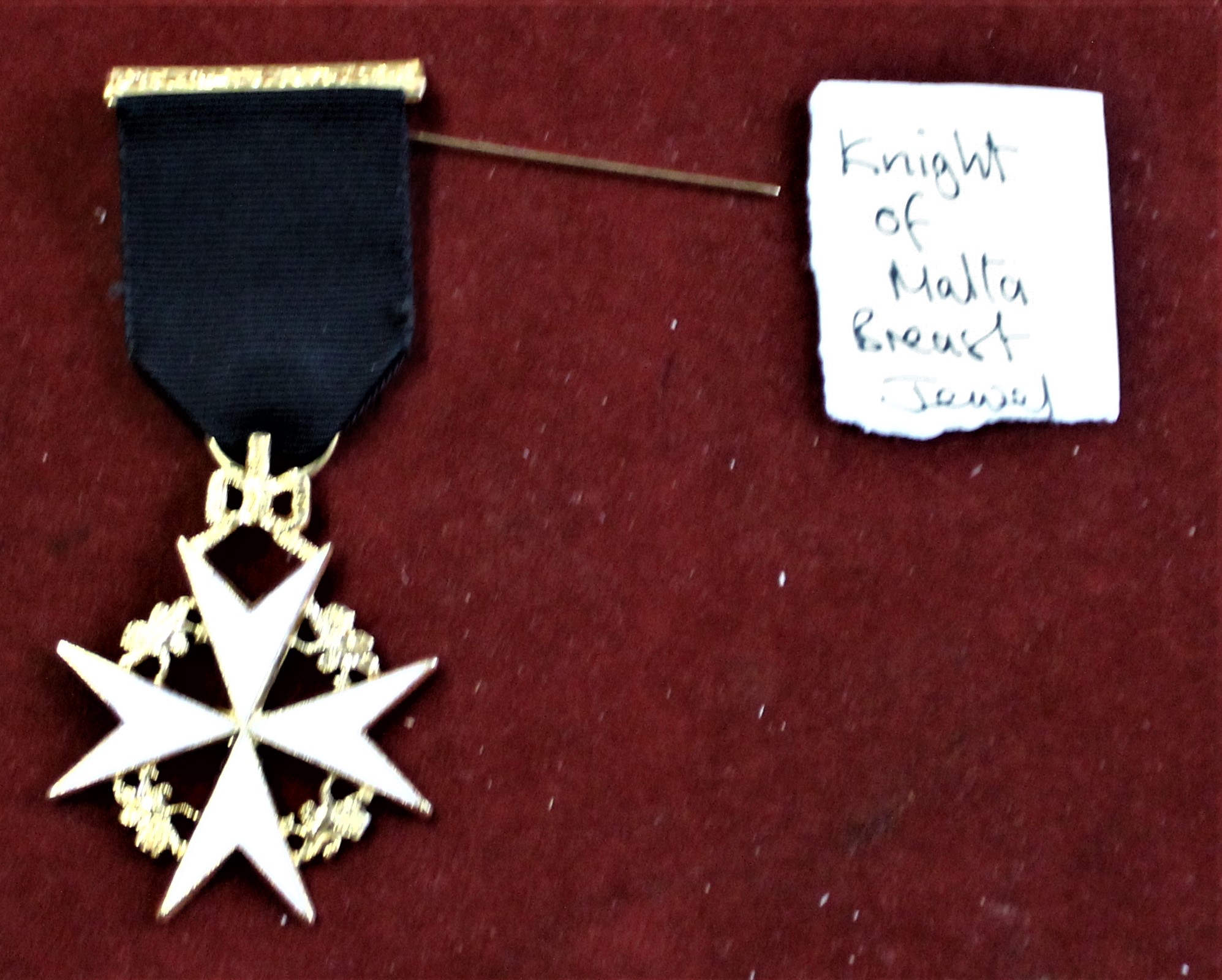 Masonic Regalia Knight Of Malta Breast Jewel in gilt and enamel