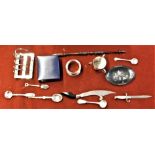 Good Quality mixed lot of White Metal Objects, includes a toast rack, paper knives, letter keeper