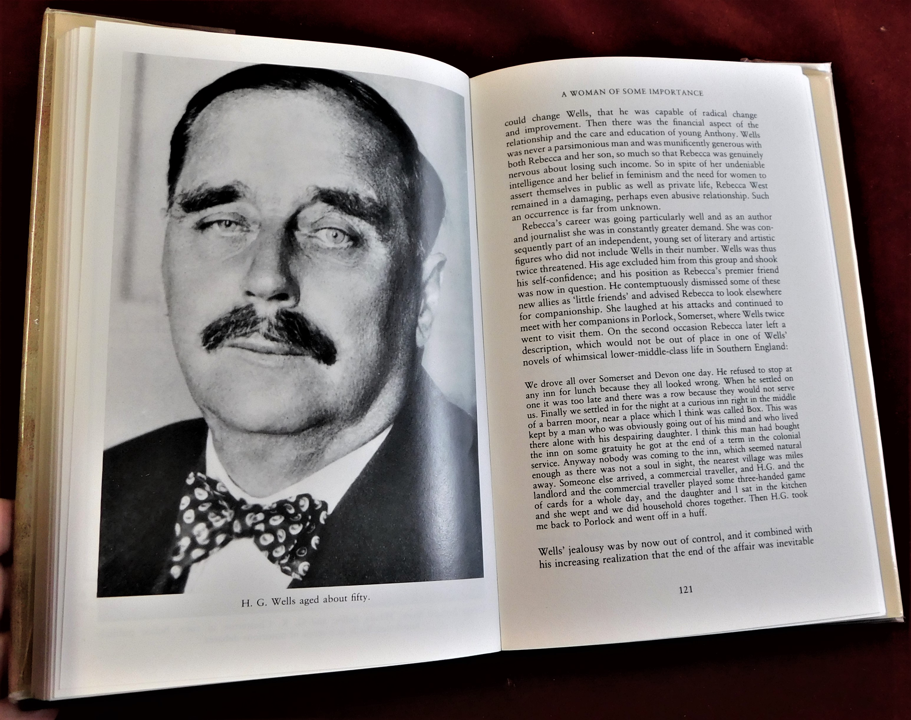 Cren, Michael - H.G. Wells - The Life and Liberties - in book cover - Image 2 of 2