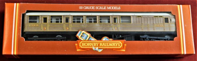 Hornby LNER Brake Composite (Teak Finish) R478. Mint in box.