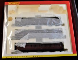 Hornby R2134M The B12/3 Locomotive Train Pack. Carriages only.