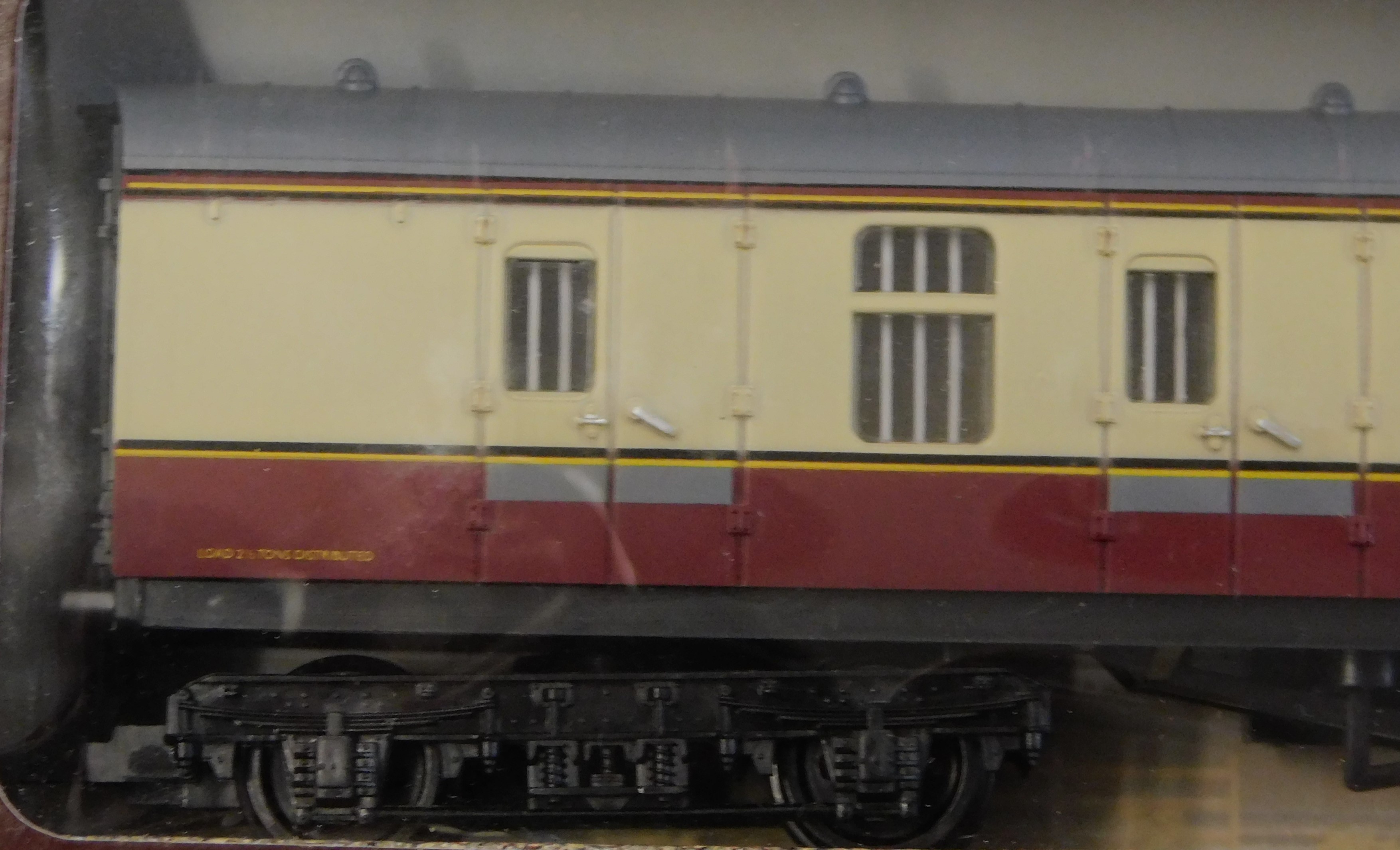 Hornby R450 BR Mk1 Brake Coach. Mint in box. - Image 3 of 4