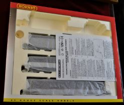 Hornby R2134M The B12/3 Locomotive Train Pack. Carriages only.