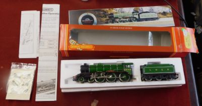 Hornby R053 LNER Class B17 Loco 'Manchester United'. Mint in box.