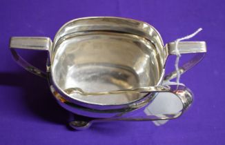 Silver 50 gar bowl - hall marks for Cheshire 1910, approx. 155gms with a pair of white meta sugar
