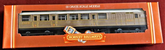 Hornby LNER Brake Composite (Teak Finish) R478. Mint in box.