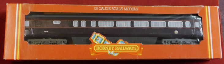 Hornby R455 The Duke's Coach BR Royal Train. Mint in box.