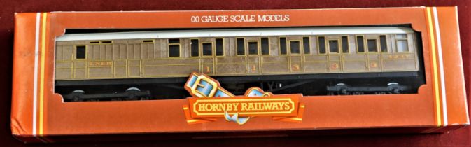 Hornby LNER Brake Composite (Teak Finish) R478. Mint in box.