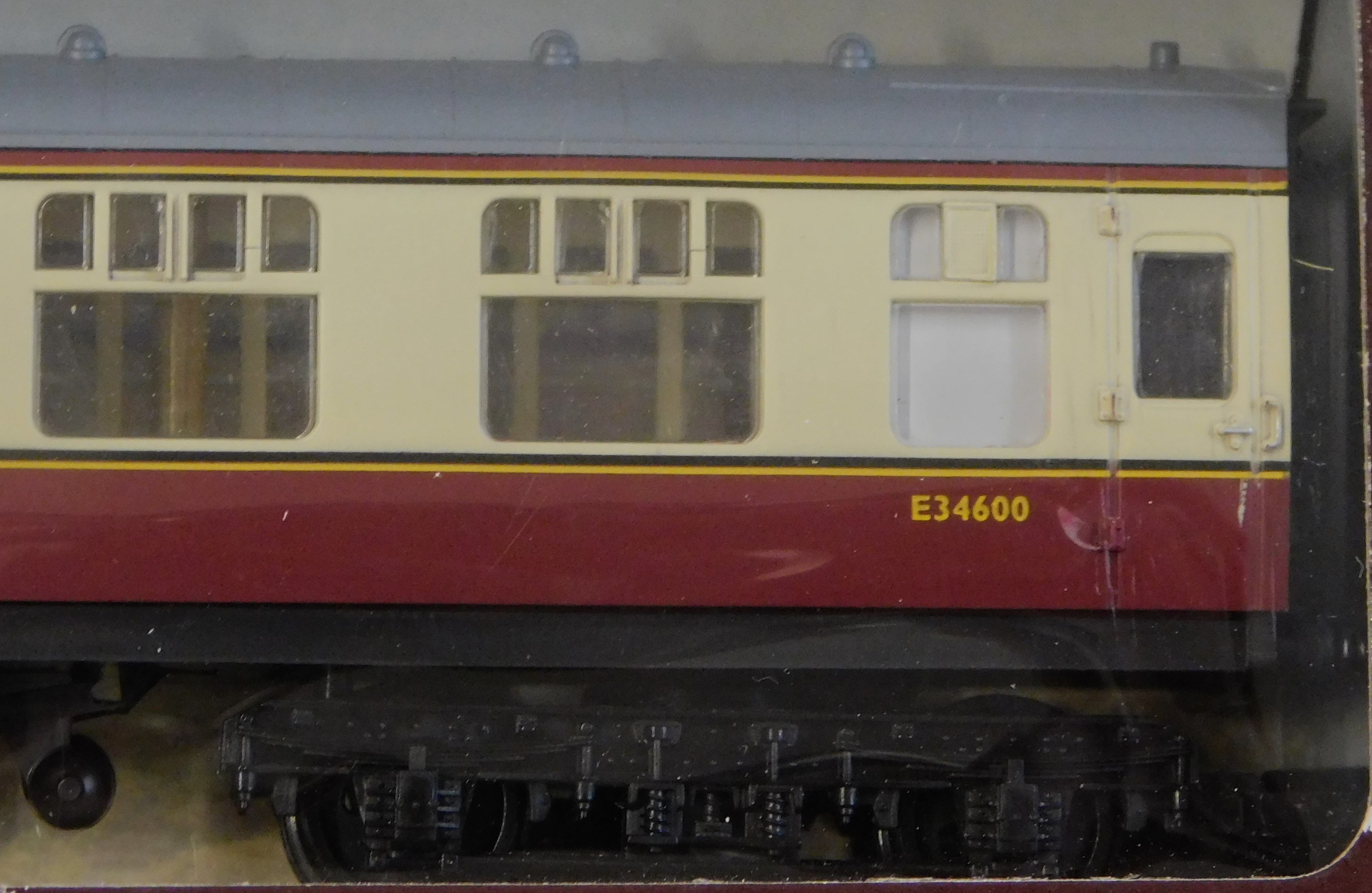 Hornby R450 BR Mk1 Brake Coach. Mint in box. - Image 4 of 4