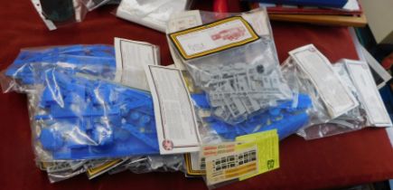 Misc. Train pieces. Bagged.