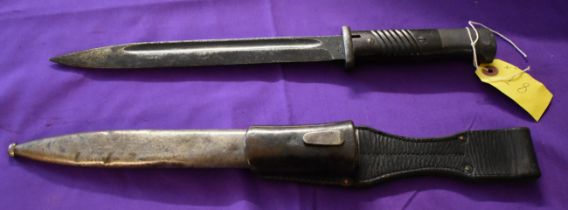 German WWII S84/98 (K98) Mauser bayonet, maker ab - Mundlos AG. Dated 1944. makers mark at the