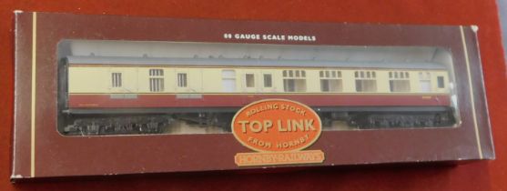 Hornby R450 BR Mk1 Brake Coach. Mint in box.