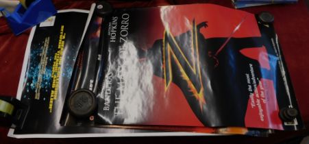 Film Posters (5) - 'The Mask Of Zorro' starring Anthony Hopkins & Antonio Banderas. Measures 59cm