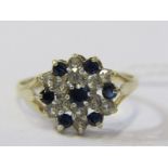 9ct YELLOW GOLD BLUE & WHITE STONE DRESS CLUSTER RING, size Q