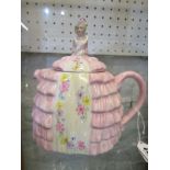 NOVELTY TEAPOT, "Daintee Ladyee" teapot