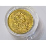 VICTORIAN GOLD SOVEREIGN, 1901 Victorian gold Sovereign, good grade