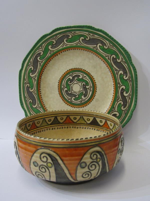 CHARLOTTE RHEAD, Crown Ducal bowl decorated with "Arabian Scroll" pattern, no 4926, 19cm diameter,