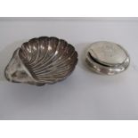 SILVER SNUFF POT, circular silver snuff pot with hinged lid Chester 1911, also a silver shell form