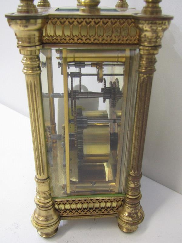 ARTS & CRAFT DESIGN BRASS FLUTED COLUMN SUPPORT CARRIAGE CLOCK, with engraved and fretwork face - Image 6 of 6