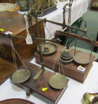 ANTIQUE BALANCE SCALE, Victorian draw base beam balance scales with selection of weights, also