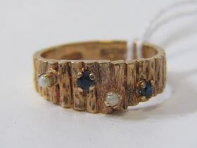 SAPPHIRE & OPAL RING, organic 9ct yellow gold bark decorated ring, set 2 sapphire and 2 opals,